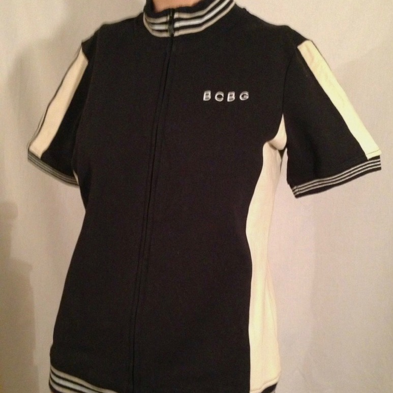 Bcbg Max Azria Black & Ivory Short Sleeve Active Wear Jacket